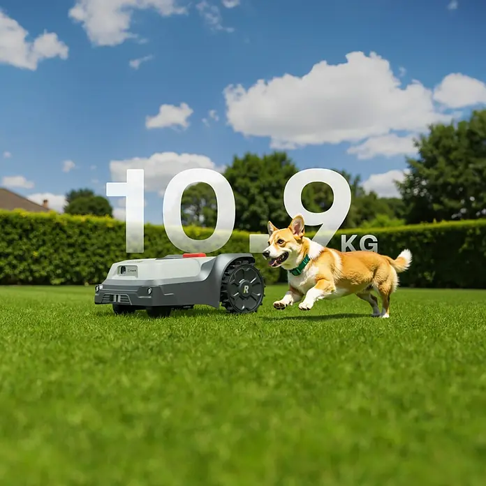 RoboUp Mähroboter T600 - 800 m², Schnittbreite: 20 cm, Kamera-gestützte Navigation, RTK - Grauer und schwarzer Rasenmähroboter, 10,9 kg, mit Hund.
