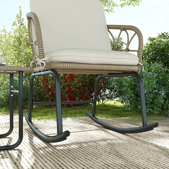 Outsunny Garten-Schaukelstuhl 3-tlg. mit Tisch - 2 Stk., PE Polyrattan, Gelb, Cremeweiß