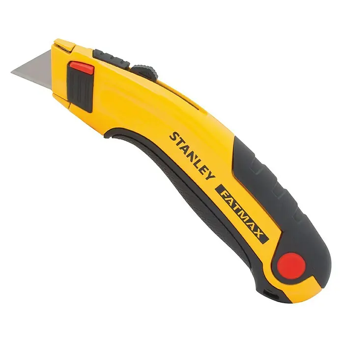 Stanley FatMax Cuchillo cúter - Largo: 170 mm, Metal, Amarillo - Primer plano de un cúter amarillo Stanley Fatmax, con cuchillas retráctiles para cortes de precisión. Ideal para profesionales y aficionados al bricolaje.
