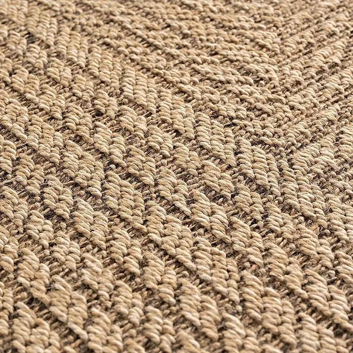 Outdoor-Teppich Timber 1404 - Beige, Durchmesser: 160 cm, 100 % Polypropylen - Nahaufnahme eines beigebraunen gewebten Teppichs mit ausgeprägtem Textur-Muster.