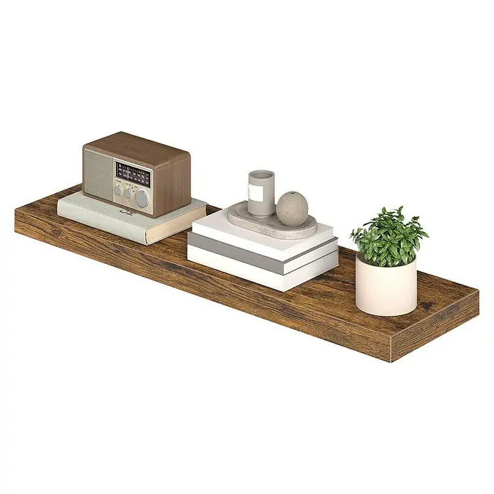 Wandboard - L x B x H: 20 mm x 80 cm x 3,8 cm, Braun - Rustikales schwebendes Holzregal mit Vintage-Radio, Büchern, Dekoartikeln und einer Topfpflanze.