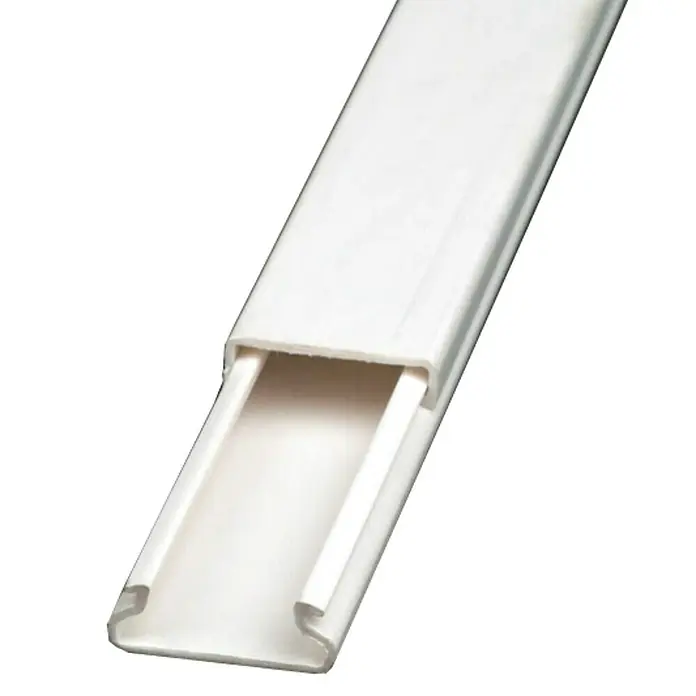 Canaleta para cables - L x An x Al: 2 m x 20 mm x 10 mm, Blanco - Una cubierta de conducto de cable de plástico blanco para instalar cables y alambres en interiores.