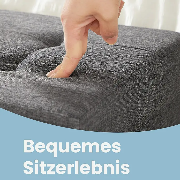 Hocker mit Stauraum - L x B x H: 38 x 76 x 38 cm, Grau - Hand drückt in ein getuftetes, graues Polster oder Ottomane, betont Weichheit und komfortables Sitzerlebnis.