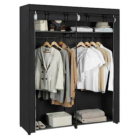 Textiler Kleiderschrank