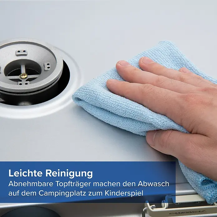 Campingaz Gaskochfeld Kitchen 2 - 2 Brenner, 2.000 W, L x B x H: 35 x 49 x 10 cm - Hand reinigt Campingkocher mit blauem Tuch. Abnehmbare Topfträger erleichtern die Reinigung.