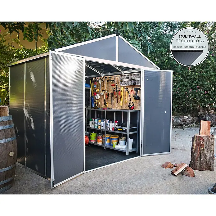 Palram – Canopia Gartenhaus Rubicon - Außenmaß inkl. Dachüberstand (B x T): 237 x 229 cm, Kunststoff, Anthrazit/Grau - Dunkelgrauer Mehrkammer-Gartenschuppen, geöffnet mit Werkzeugen und Regalen darin, auf einer Terrasse stehend.