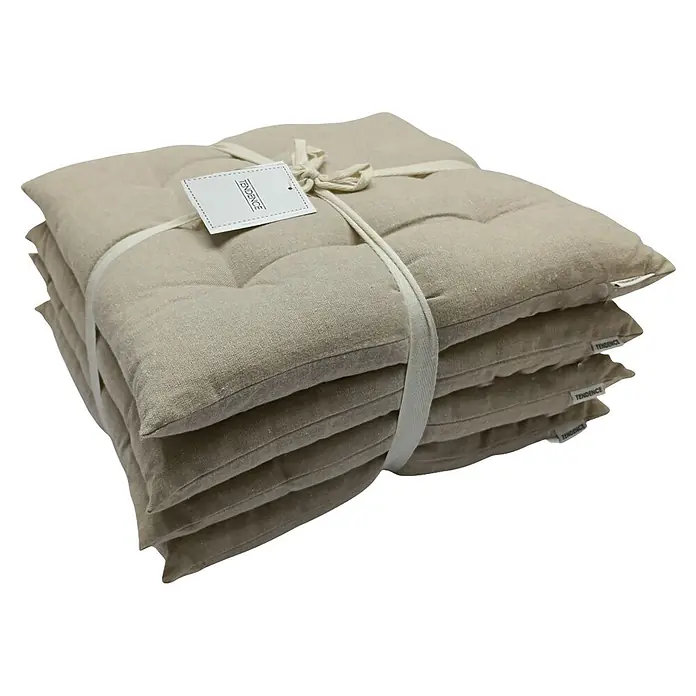 Cojín para silla - 40 x 40 x 5 cm, Textil, Beige - Cojines de asiento de lino natural apilados y capitoné, atados con una cinta y etiqueta.
