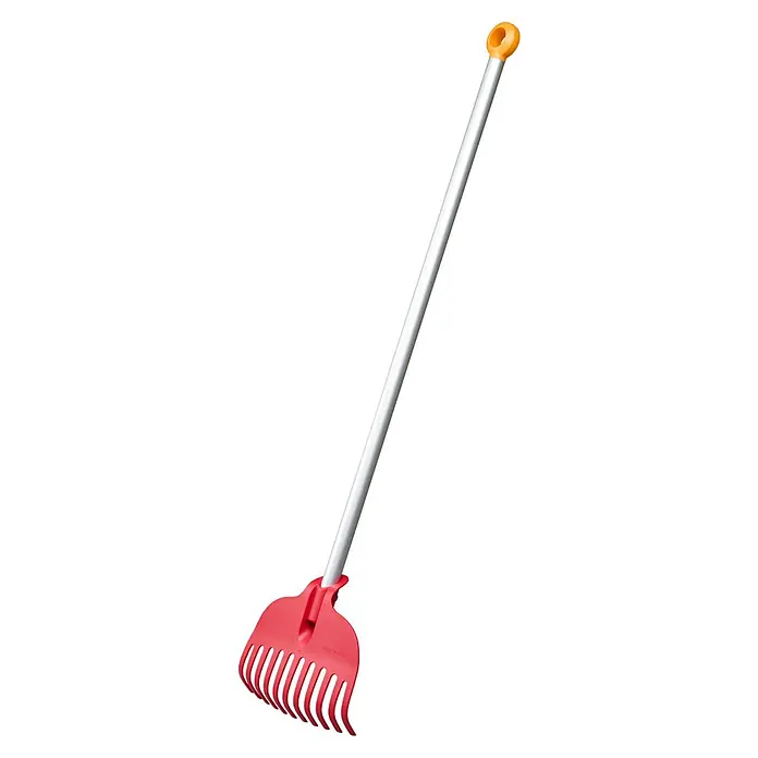 Fiskars Kinder-Besen Aufräum-Set - Länge: 863 mm, 2 -tlg. - Fiskars Laubrechen aus rotem Kunststoff mit langem silbernen Stiel und orangefarbenem Griff.