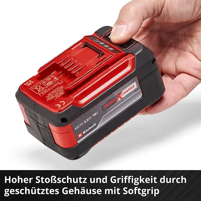 Einhell Power X-Change 18V Akku & Ladegerät Starter-Kit - 18 V, 1 Akku, 5,2 Ah - Roter und schwarzer Einhell Power X-Change 18V 5.2Ah Li-Ion Akku, von einer Hand gehalten, mit Softgrip für Stoßschutz.