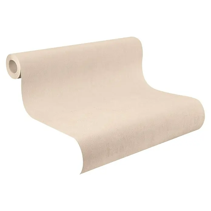 Rasch Vliestapete - Beige, Uni, 10,05 x 0,53 m, Schimmernd - Nahaufnahme einer Rolle cremefarbener Tapete mit dezenter Textur, ideal für eine elegante Wandgestaltung im Innenbereich.