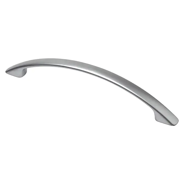 Rei Möbelgriff - Lochabstand: 128 mm, L x B x H: 153 x 11 x 28 mm, Chrom, Matt - Gebogener silberner Metallgriff für Schränke oder Schubladen.