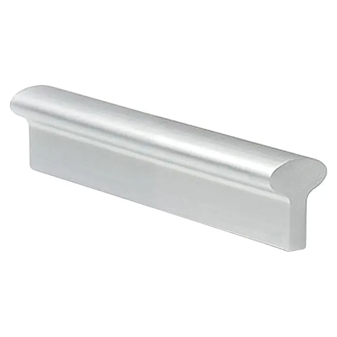 Rei Tirador para muebles - Distancia entre orificios: 64 mm - 96 mm, Aluminio - Tirador metálico plateado con la parte superior redondeada y un agarre plano y sobresaliente.