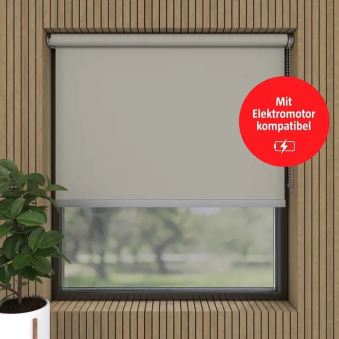 Verdunkelungsrollo Luxus - B x H: 230 x 190 cm, Hellgrau - Hellgraues Rollo in Holzfenster, elektromotor-kompatibel.