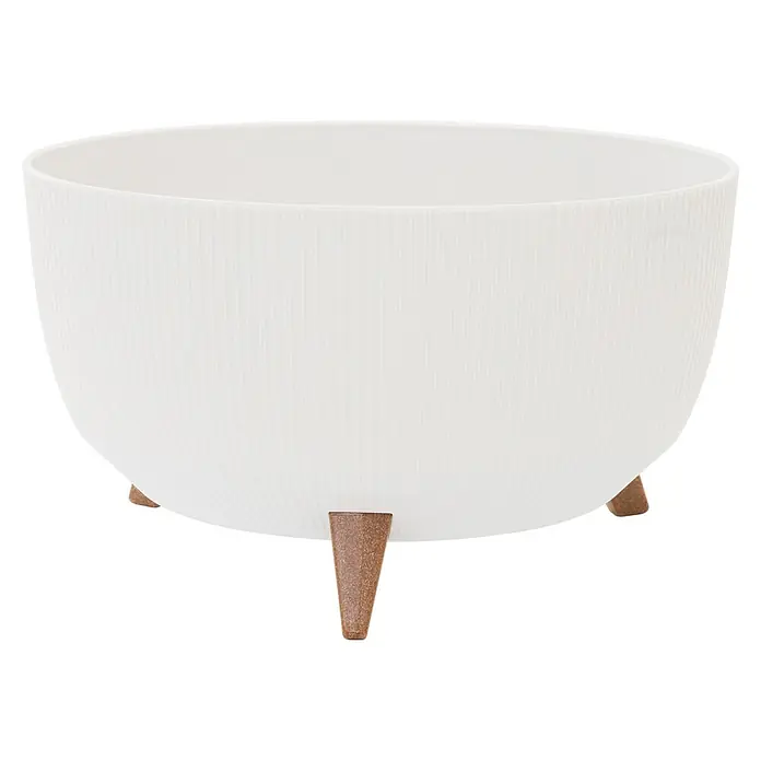 Siena Garden Pflanztopf OSLO STRIPE - Weiß, Kunststoff, Außenmaß (Ø x H): 47 x 26,5 cm - Weißer, gerippter Übertopf auf drei braunen Füßen.