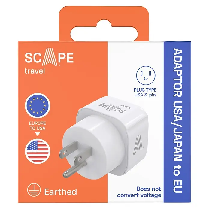 Scape Adaptador de viaje schuko USA - Blanco - Adaptador de viaje blanco SCAPE (EE. UU./Japón 3 pines a UE) en embalaje naranja y blanco. Con toma de tierra, sin conversión de voltaje.