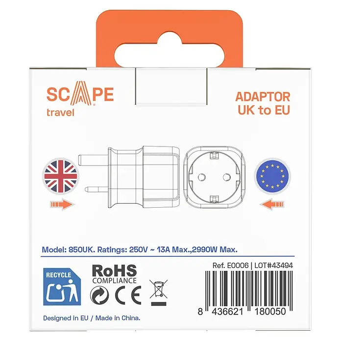 Scape Adaptador de viaje schuko UK - Blanco - Embalaje blanco para un adaptador de viaje SCAPE, que convierte enchufes del Reino Unido a enchufes de la UE, con especificaciones y marcas de conformidad.