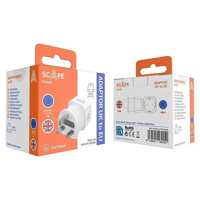 Scape Adaptador de viaje schuko UK - Blanco - Adaptador de viaje blanco con entrada EU y salida UK de 3 pines, en embalaje naranja y blanco. Etiquetado 'ADAPTOR WORLD to UK', no convierte voltaje.