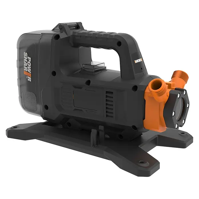 Worx PowerShare 20V Akku-Klarwasserpumpe - 20 V, Ohne Akku, Max. Fördermenge: 1.300 l/h - Dunkelgraue und orange tragbare Wasserpumpe mit Griff und Basis, mit WORX POWER SHARE Branding und Wasseranschlüssen.