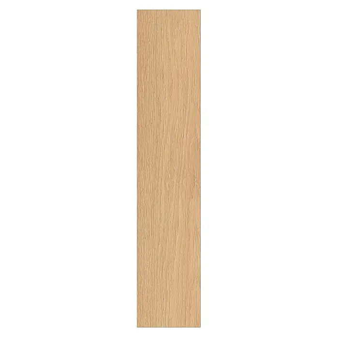 Krono Original Laminat Herringbone 8 - Natural Darcy Oak, Fischgrät, 630 x 126 x 8 mm - Helle Holzfußbodenplanke mit vertikaler Maserung.