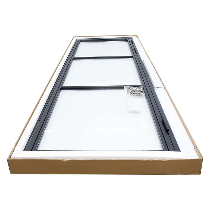 Inova Zimmertür Glasdrehtür ESG Glastür Komplettset DIN Links 89 x 216 cm - 830 x 2.115 mm, DIN Anschlag: Links, Schwarz - Schwarz gerahmte Glasplatte mit drei Abschnitten, verpackt in einem Karton mit Zubehör.
