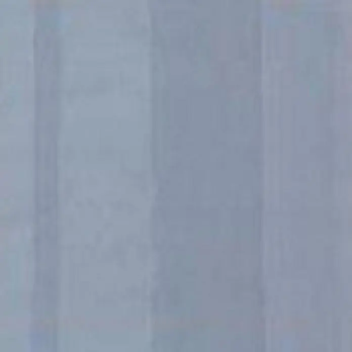 PR Home Tischleuchte 46cm - 40 W, E27 - Hellblauer Stoff mit dezenten vertikalen Streifen.