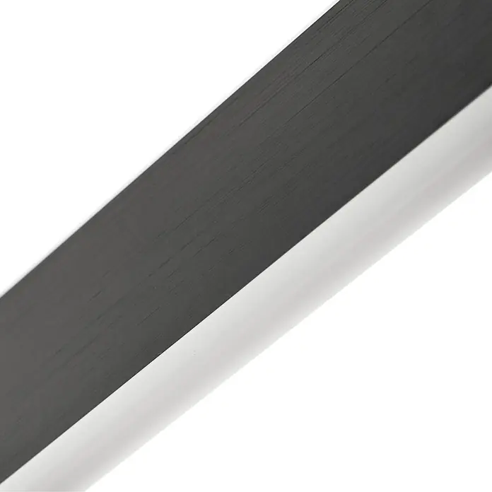 Lucande Pendelleuchte Arvon - L x B x H: 116,6 x 1,9 x 5,5 cm, schwarz, Schwarz - Dunkelgraue Platte mit feiner linearer Textur und weißer runder Kante.