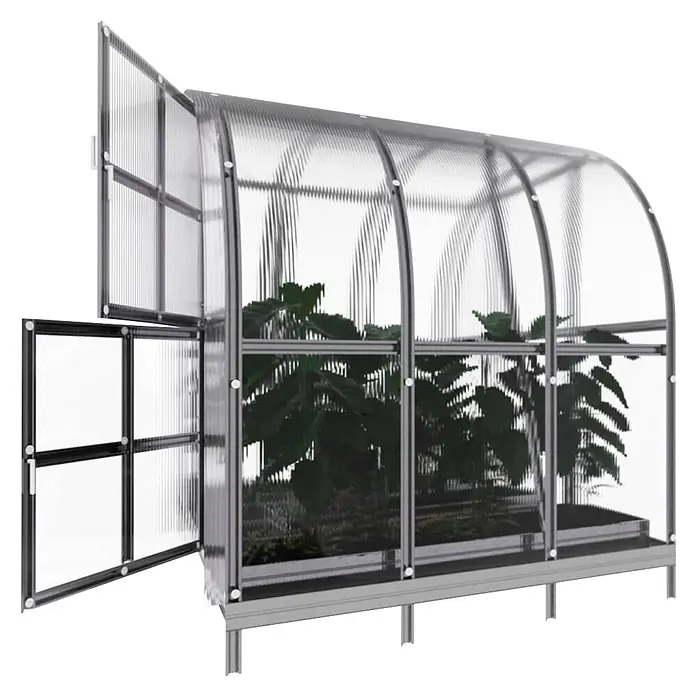Klasika Greenhouses Gewächshaus Arch Klasika - Außenmaß inkl. Dachüberstand (B x T): 300 x 200 cm, Material Seitenwand: Kunststoff, 6 mm, Silbergrau - Silbergerahmtes Gewächshaus mit transparenten Wellplatten, offener Tür und Dachluke, enthält grüne Pflanzen.