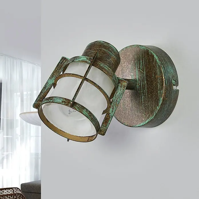 Lindby Wandleuchte Giorgi - bronze / altmessing, E14 - Wandleuchte mit Antik-Kupfer- und Grünspan-Finish sowie mattiertem Glasschirm.