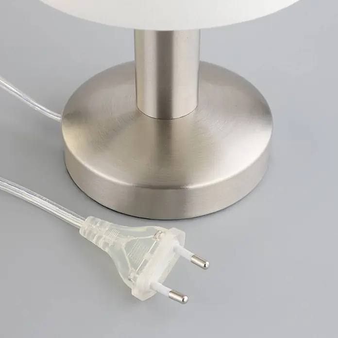 Lindby Tischleuchte Hanno - L x B x H: 14 x 14 x 24,5 cm, weiß / opal, E14 - Lampenfuß aus gebürstetem Metall mit transparentem Netzkabel und Eurostecker.