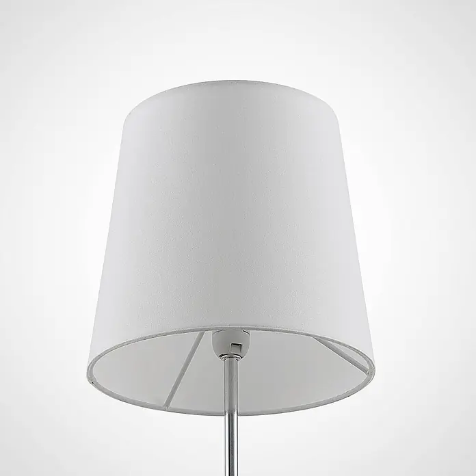Lindby Tischleuchte Leza - chrom / silber, weiß / opal, E14 - Weißer, konischer Lampenschirm aus Stoff von unten, mit Innenrahmen und Mittelstange.