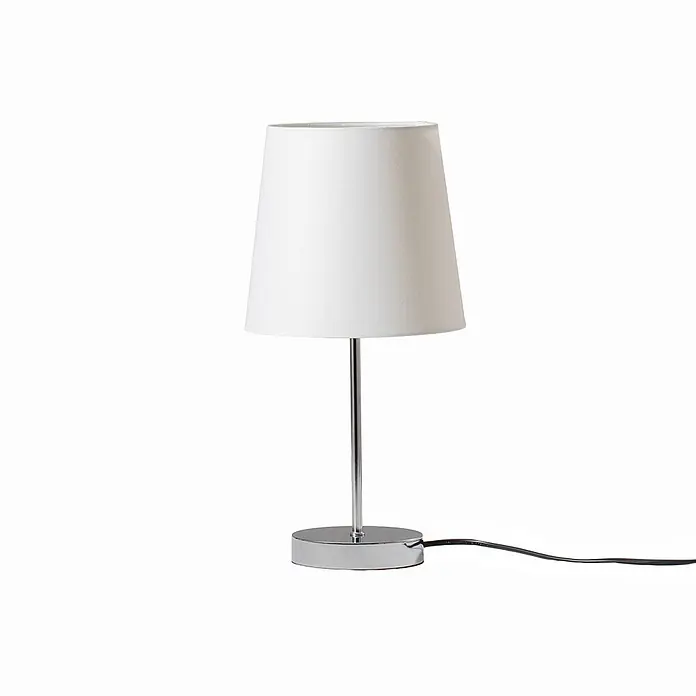 Lindby Tischleuchte Leza - chrom / silber, weiß / opal, E14 - Weiße konische Tischleuchte mit Chromfuß und -stiel, ausgestattet mit schwarzem Stromkabel.