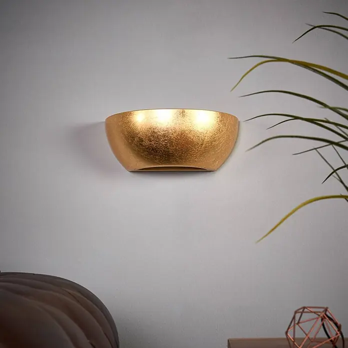 Lindby Wandleuchte Kolja - messing / gold, E14 - Goldene schalenförmige Wandleuchte.
