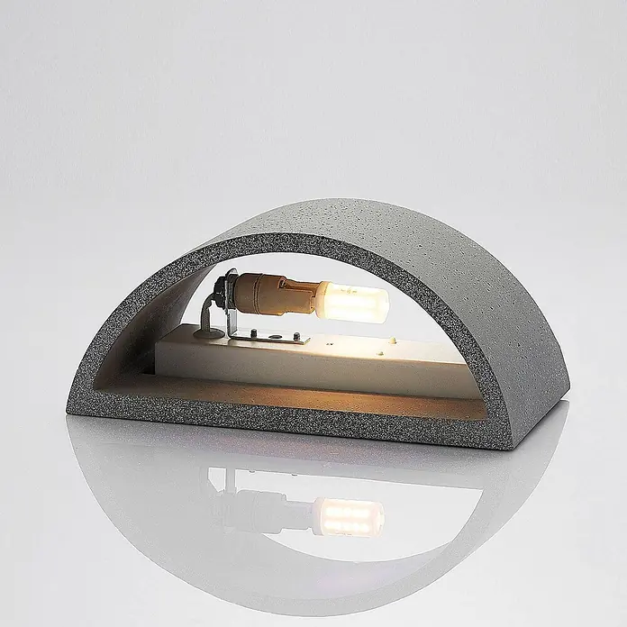 Lindby Wandleuchte Edvin - L x B x H: 8,5 x 20 x 12 cm, alu / grau / zink, G9 - Graue, strukturierte Beton-Halbrundleuchte mit freiliegender LED-Birne.