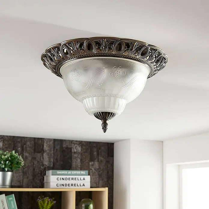 Lindby Deckenleuchte Glas Ø33 cm, Deckenlampe Antik Stil, Glaslampe 2x E14 -  - Opulente bronzefarbene Deckenleuchte mit mattiertem Glasschirm und floralen Gravuren.