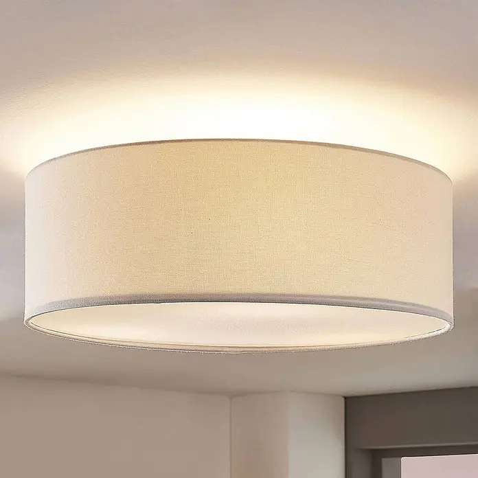 Lindby Deckenleuchte Mariat - weiß / opal, E27 - Zylindrische Deckenleuchte mit beigem Stoffschirm, beleuchtet und wirft weiches Licht an Decke und nach unten.