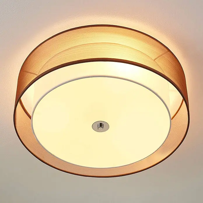 Lindby Deckenleuchte Tobia - L x B x H: 50 x 50 x 14,5 cm, braun / rost, E27 - Runde Deckenleuchte mit braunem Textilschirm, weißem Diffusor und Chrom-Detail, spendet warmes Licht.