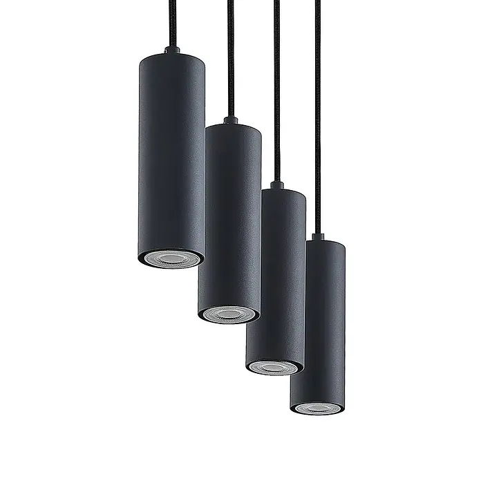 Lindby Pendelleuchte Maniva - L x B x H: 60 x 8 x 18 cm, schwarz, holz hell, Schwarz, GU10 - Vier schwarze zylindrische Pendelleuchten hängen vertikal, jede mit integrierter LED unten.