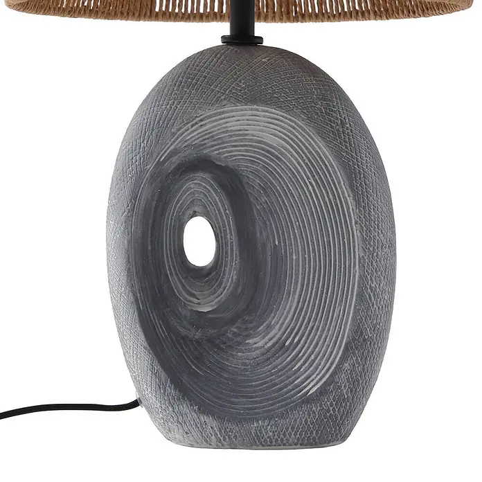 Lindby Tischleuchte Seasur - L x B x H: 29 x 29 x 48 cm, alu / grau / zink, braun / rost, E27 - Grauer Keramik-Lampenfuß mit geschnitztem Spiraldesign, zentralem Loch und geflochtenem Schirm.