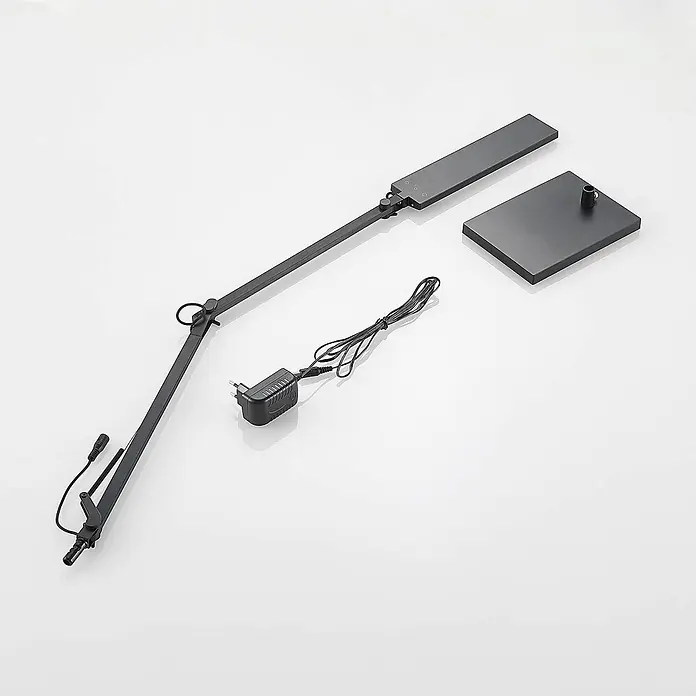 Lindby Tischleuchte Antisa - L x B x H: 65 x 14 x 47 cm, schwarz, schwarz - Schwarze verstellbare LED-Schreibtischlampe, zerlegt mit Fuß, Leuchtenarm und Netzteil.