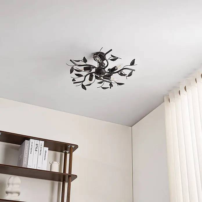 Lindby Deckenleuchte Yos - L x B x H: 58 x 58 x 21 cm, schwarz, E14 - Rustikale Deckenleuchte aus dunklem Metall mit Blatt- und Ast-Design und sichtbaren Glühbirnen.