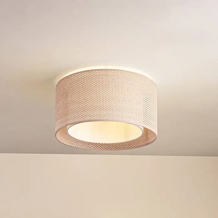 Lindby Deckenleuchte Soula - creme / amber, E27 - Hellrosa zylindrische Deckenleuchte mit geflochtener Textur, die warmes Licht abstrahlt.