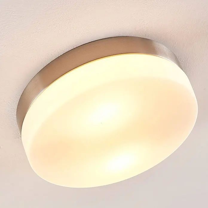 Lindby Deckenleuchte Amilia - alu / grau / zink, E27 - Deckenleuchte aus gebürstetem Nickel mit opalweißem Glasschirm, strahlt warmweißes Licht aus.
