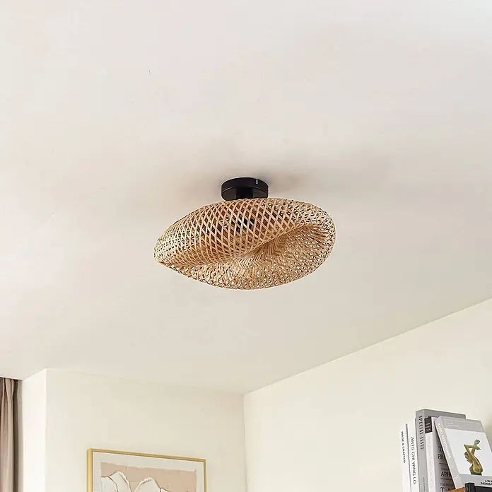 Lindby Deckenleuchte Eleane - Holz hell, E27 - Natürliche Deckenleuchte aus Rattan mit schwarzem Sockel, geflochtenem, ovalem Design.