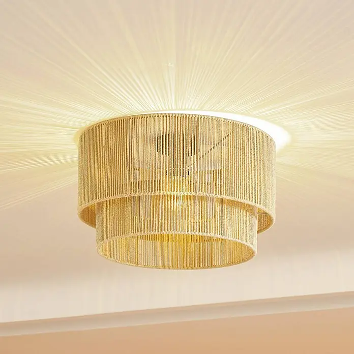 Lindby Deckenleuchte Anuva - Holz hell, E27 - Zweischichtige zylindrische Deckenleuchte mit natürlichem Schnurgeflecht, die ein radiales Lichtmuster an die Decke wirft.
