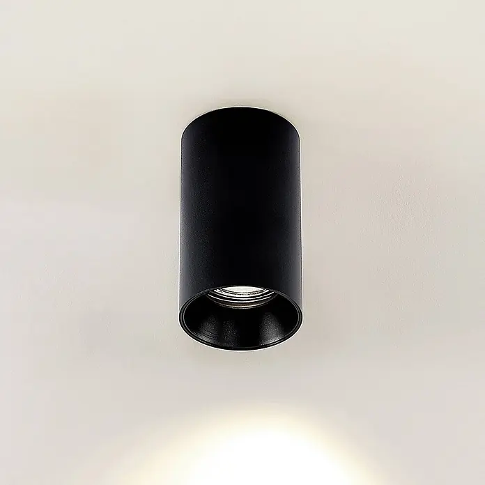Arcchio Deckenleuchte Brinja - L x B x H: 6 x 6 x 10,5 cm, schwarz, schwarz, GU10 - Schwarze zylindrische Aufbauleuchte, die warmes Licht nach unten strahlt.