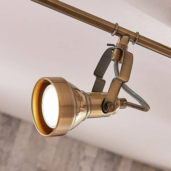 Lindby Deckenlampe in altmessing, Deckenleuchte -  - Verstellbarer Messing-Schienenstrahler mit heller LED-Lampe, montiert auf passender Schiene.