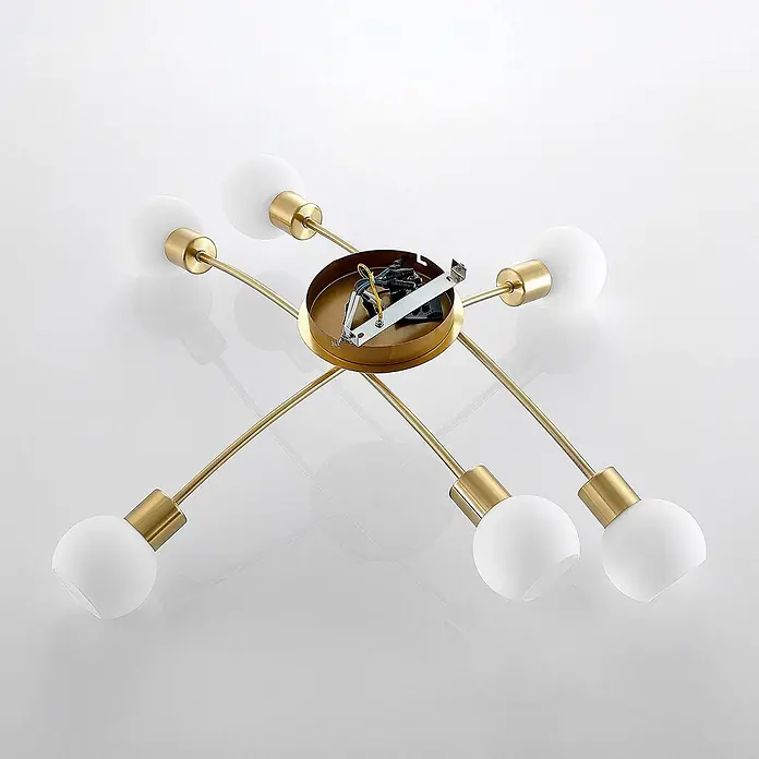 Lindby Deckenleuchte Agmar - L x B x H: 80 x 72 x 18 cm, messing / gold, E14 - Sechsflammige Deckenleuchte aus Messing mit weißen Glaskugelschirmen.
