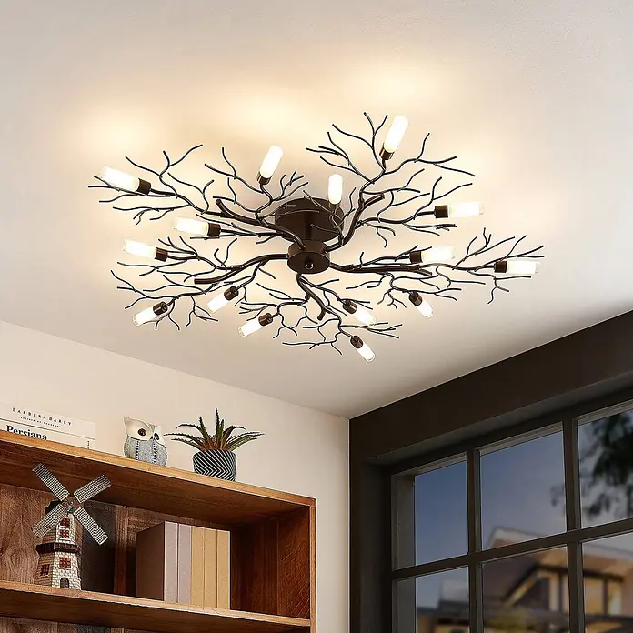 Lindby Deckenleuchte Bigna - L x B x H: 98 x 98 x 12,5 cm, braun / rost, G9 - Moderne Deckenleuchte aus dunklem Metall in Astform mit mehreren kleinen, hellen Glühbirnen, die einen Raum beleuchtet.