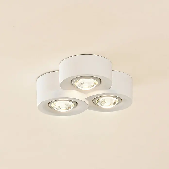 Lindby Deckenleuchte Levia - weiß / opal, weiß / opal, 2GX53 - Weiße Deckenleuchte mit drei zylindrischen Strahlern, die warmes Licht abgeben.