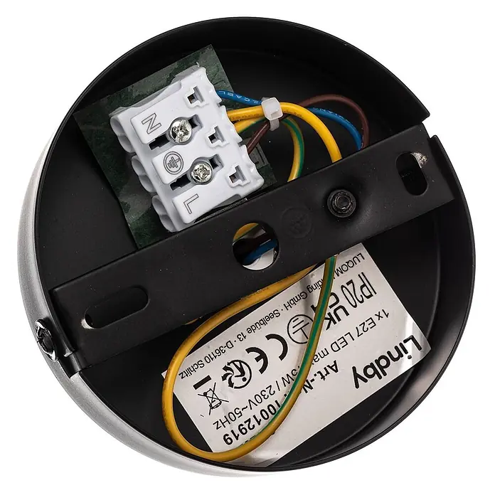 Lindby Deckenleuchte Soula - creme / amber, E27 - Innenansicht einer schwarzen Leuchtenbasis mit weißer Klemme (N, L, Erdung) und elektrischer Verkabelung.